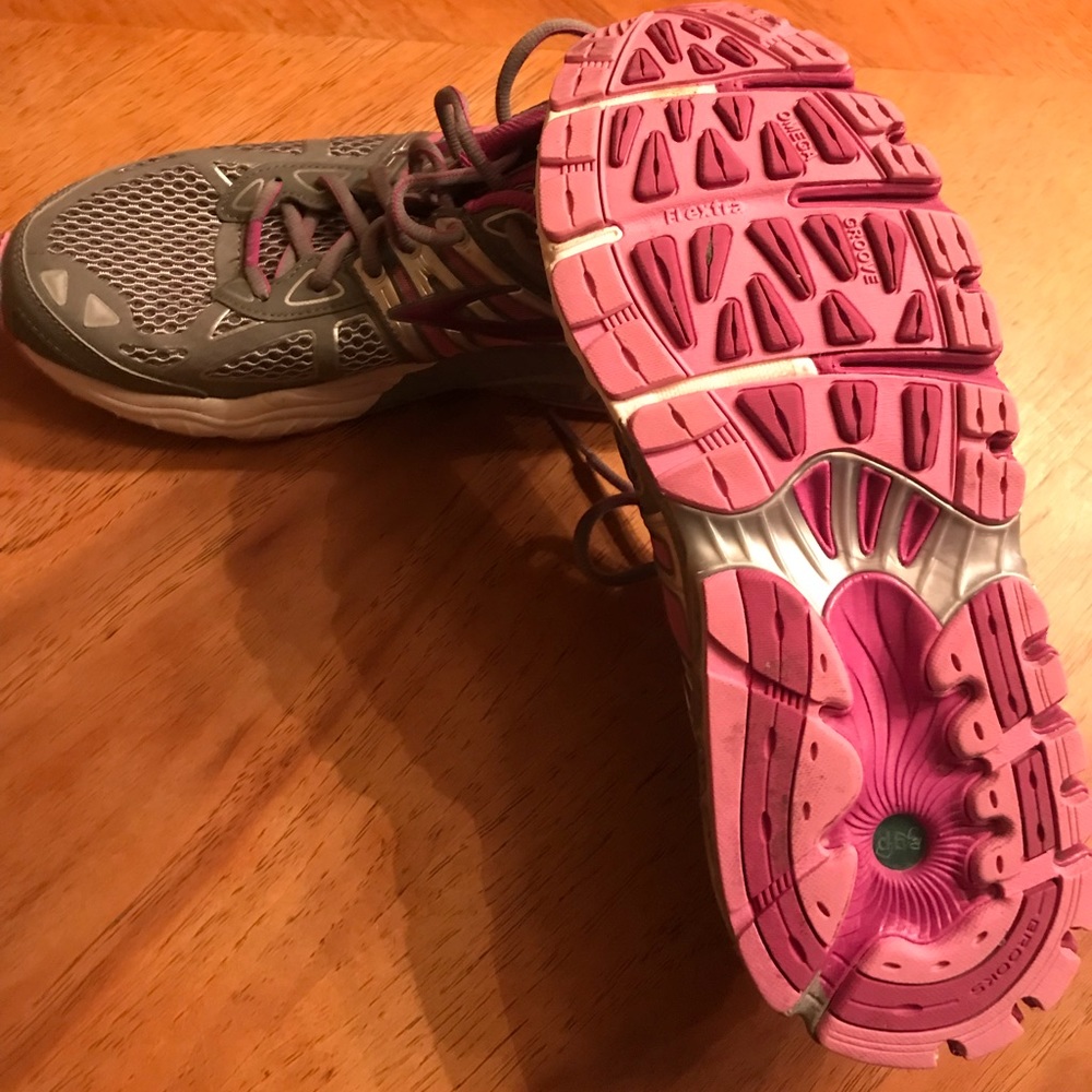 Brooks shoes